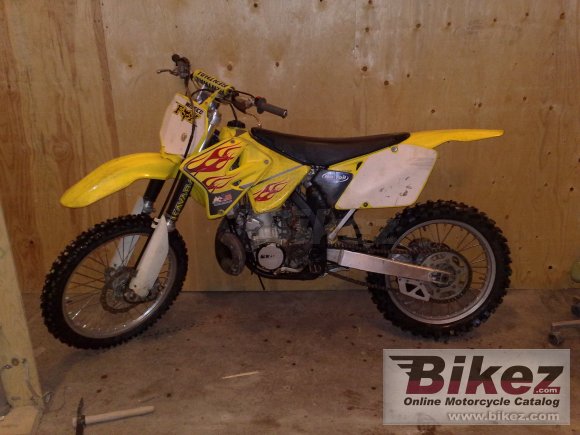 2002 Suzuki RM 250 photo